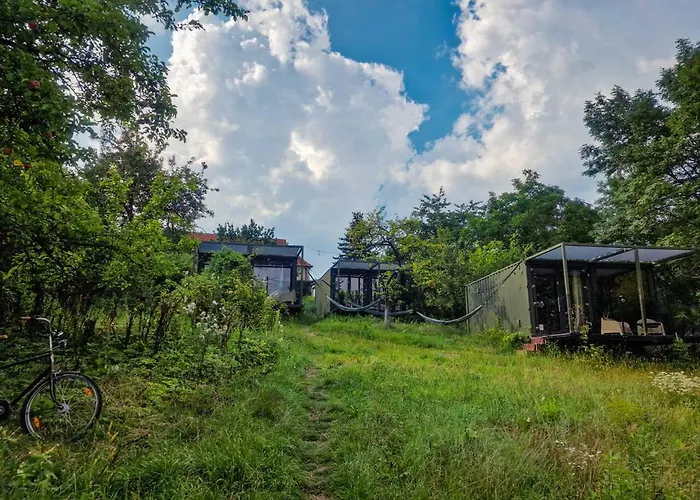 Domy W Ogrodzie - Riverfront Cabins